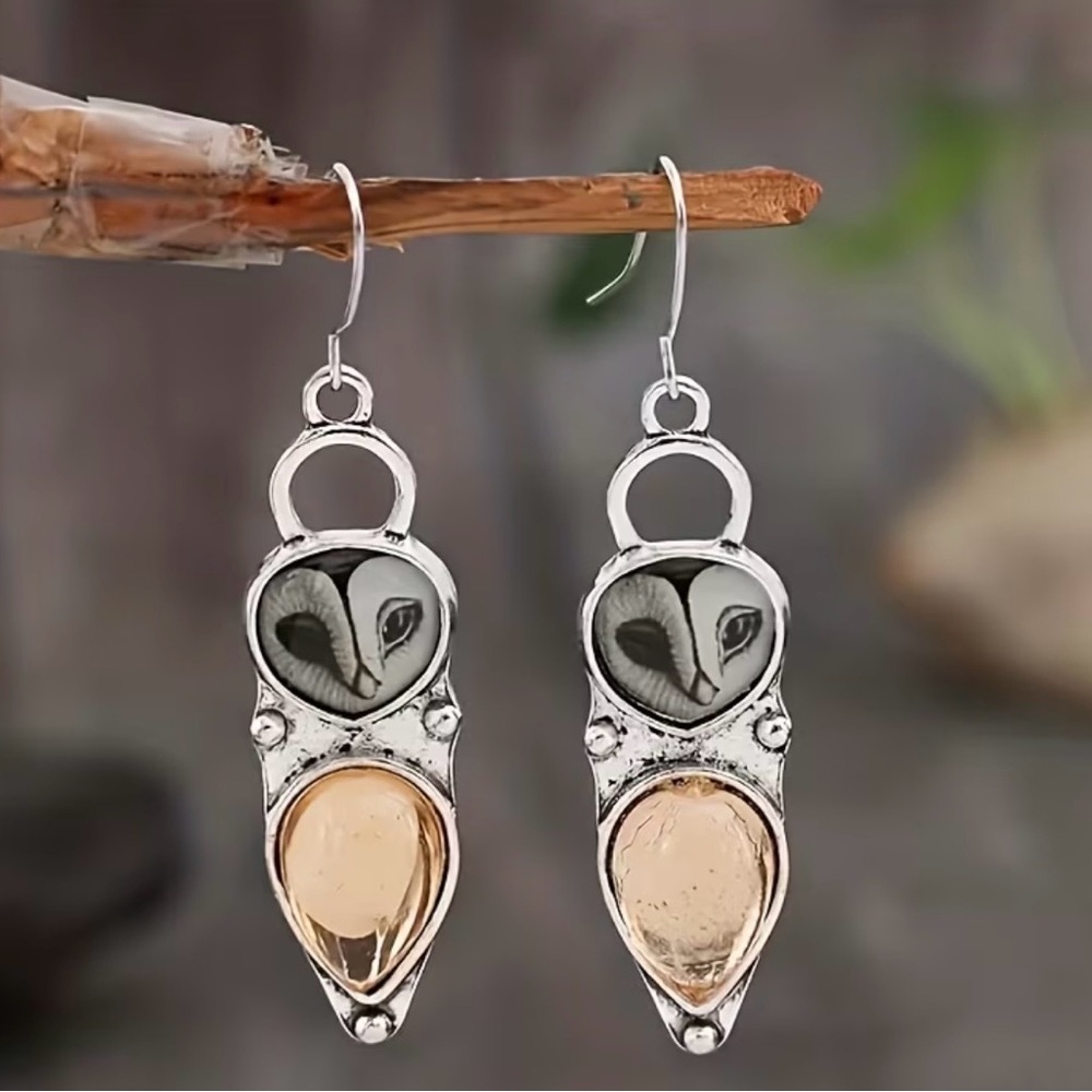 Owl Dangle Earrings Silver Tone Lightweight NIP